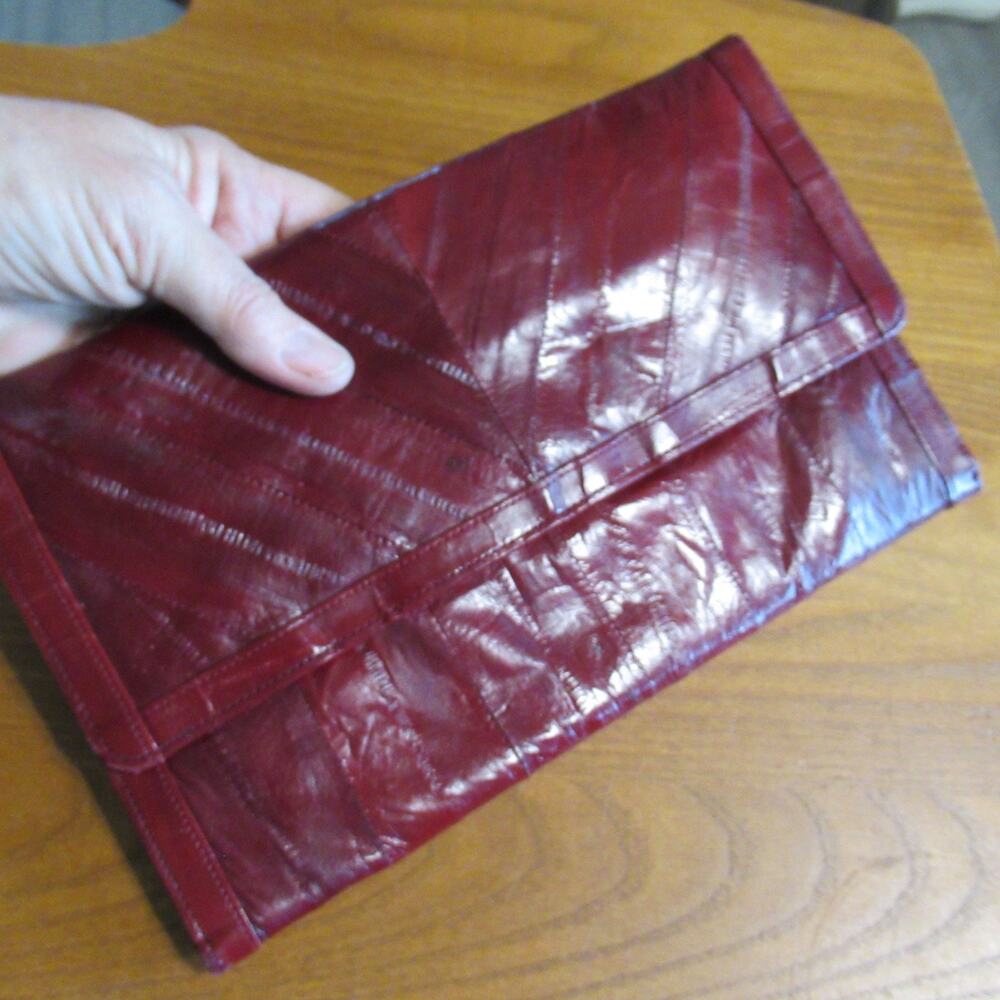 Vtg Eel Skin Clutch Handbag M Burgundy Envelope Lined Pockets Purse Bag